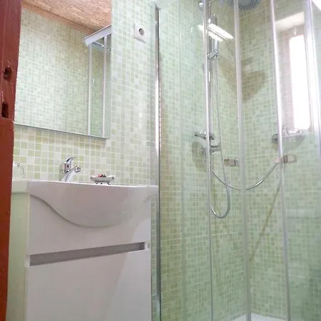 아파트 Spacious In - 110 M² With Terrace View 세이아