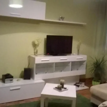 Spacious In - 110 M² With Terrace View * 세이아