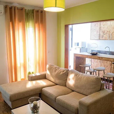 Apartment Spacious In - 110 M² With Terrace View Seia