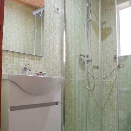 아파트 Spacious In - 110 M² With Terrace View *