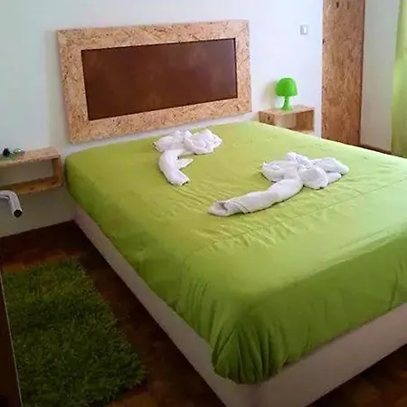 Spacious In - 110 M² With Terrace View 아파트 세이아