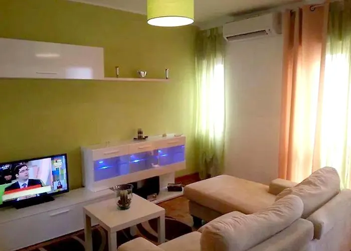 Spacious In - 110 M² With Terrace View شقة سيا